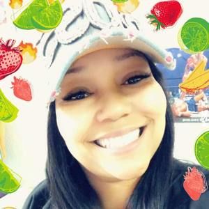 Meet your Posher, Dionne